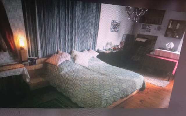 Centrally located room, gay scene nearby.