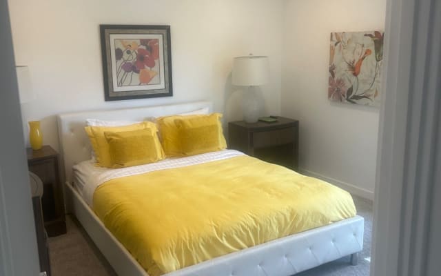 Beautiful lux pool home located in South Palm Springs 

 - Picture 5