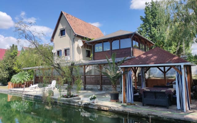 Retiro romántico junto al lago: Naturaleza, deporte y serenidad cerca...