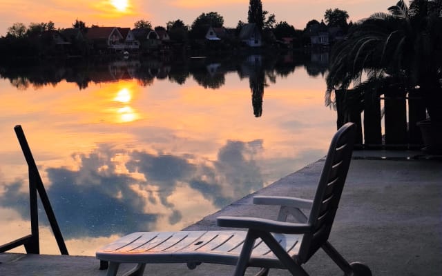 Romantico rifugio sul lago: Natura, sport e serenità vicino a Budapest