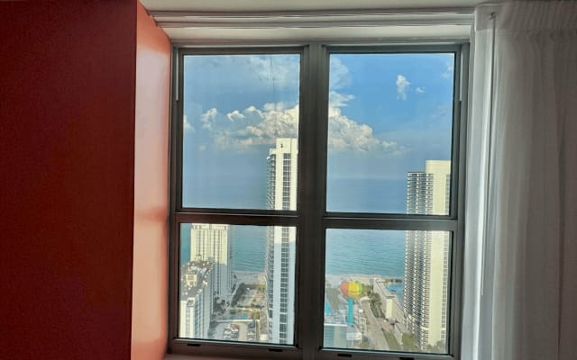 Amazing Ocean View Apartment in Touristic Area with Amenities