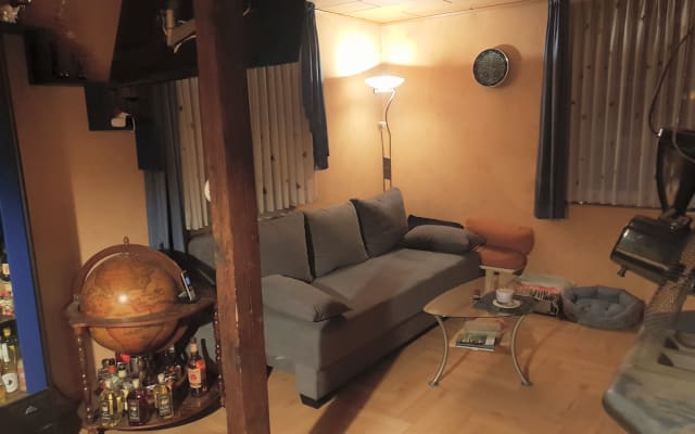 Dormitorio en un pequeño pueblo, perfecto para relajarse en un lugar...