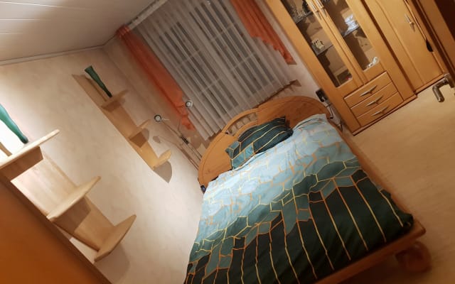 Dormitorio en un pequeño pueblo, perfecto para relajarse en un lugar...