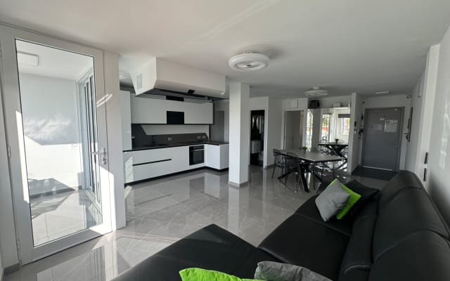 Chambre avec salle de bain privée à Playa del Inglés