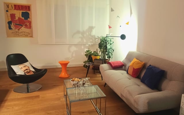 rent room or whole apartment. Very well connected to all amenities - Picture 3