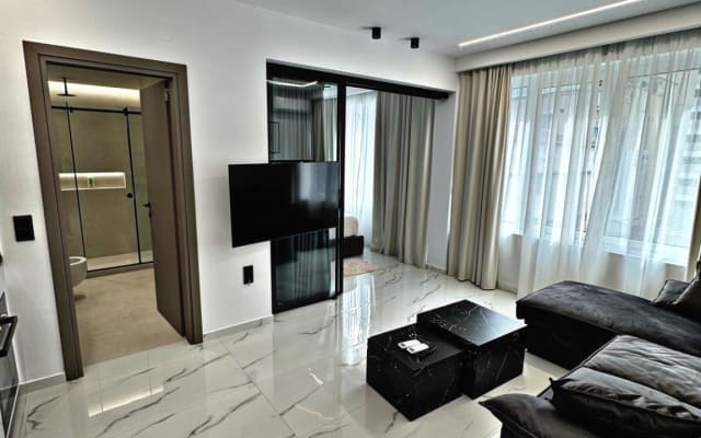 Eden Luxury Suite #2