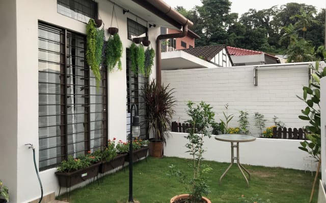 Una casa encantadora y acogedora de buen gusto en bangsar. Cerca de la ciudad y la naturaleza

 - Foto 2