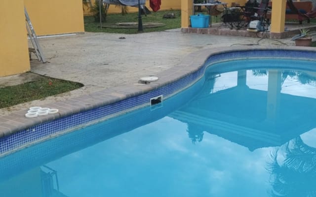comfortable room, to spend a few days, swimming pool and rest.