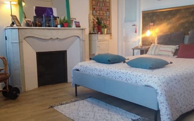 Habitación muy grande en un bonito piso de estilo Haussmann en el...