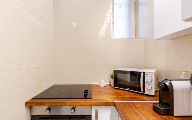 Vibrant “pink” apartman in heart of Budapest
 - Picture 8