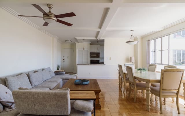 Classic apartment
Old Hollywood , Amazing Views