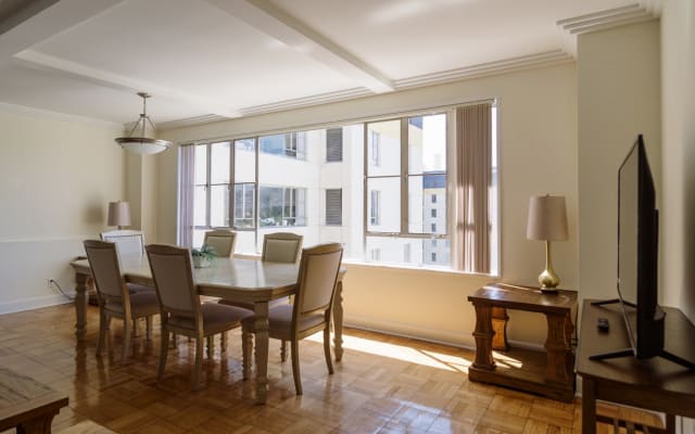 Classic apartment
Old Hollywood , Amazing Views