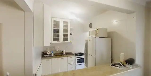 Habitación compartida en apartamento cerca de Porchat y de la isla...