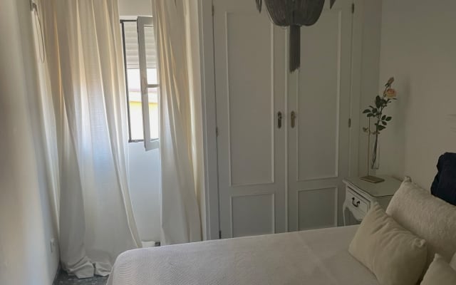 Private room in San Gil, Macarena neighborhood, Old Town