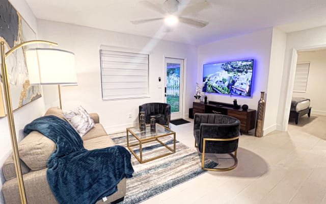 Central Fort Lauderdale Home near airport and Wilton area - Picture 16