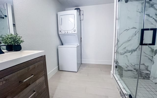 Daniel's listing on misterb&b - Laundry available in the unit 