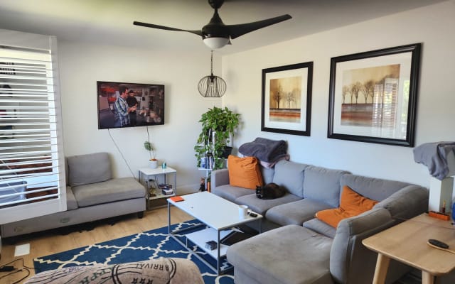 Residential home in convenient south central London.
