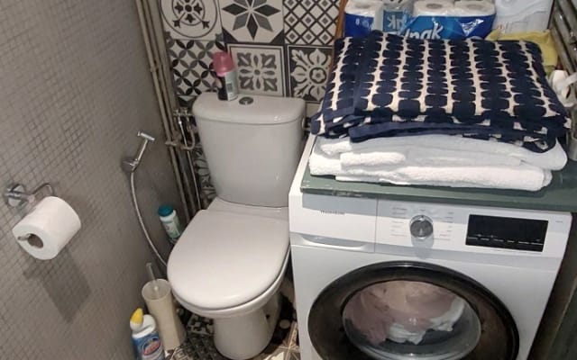 Anúncio de Thierry em misterb&b - Toilette + Machine à laver 