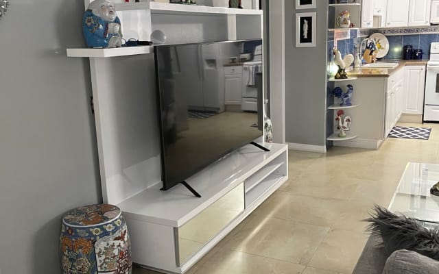 Bonito apartamento perto do centro da cidade. A cerca de 8 quilómetros 