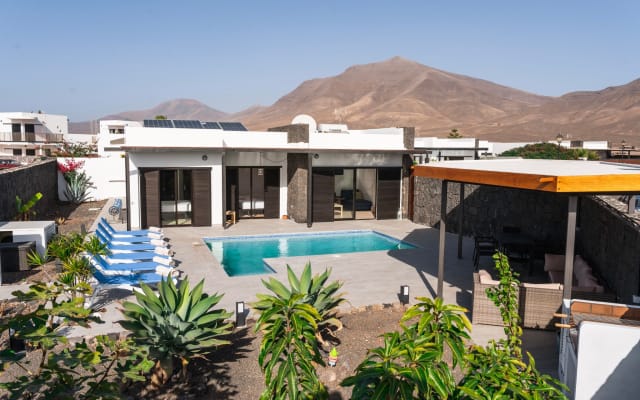 Villa mit Pool in Playa Blanca