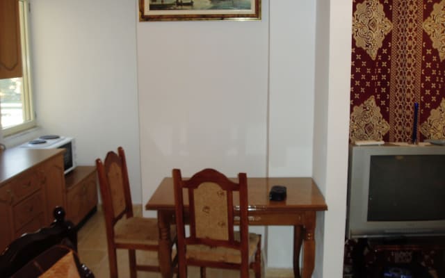 Apartamento artístico no centro da praia de Durres.