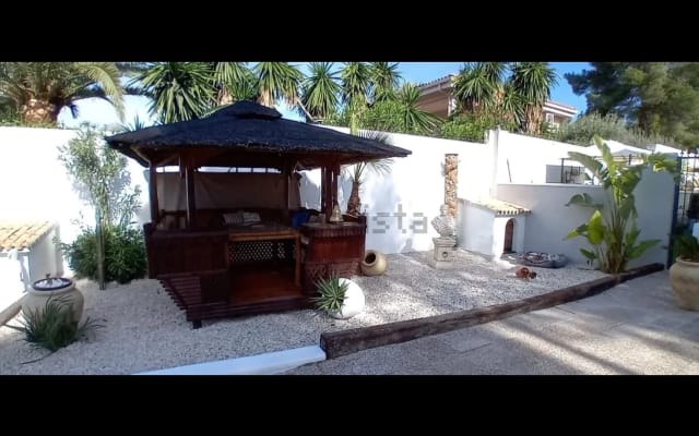 Quarto numa villa com piscina privada