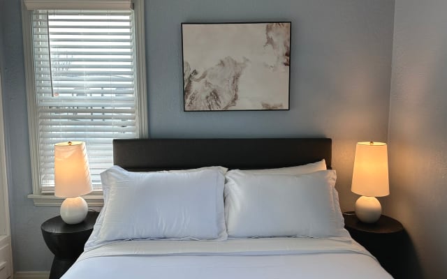 2BR Moderne Oase in Midwest City | Lilac1
