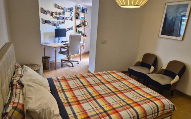 Cozy apartment with a backyard in Lisbon - Picture 9