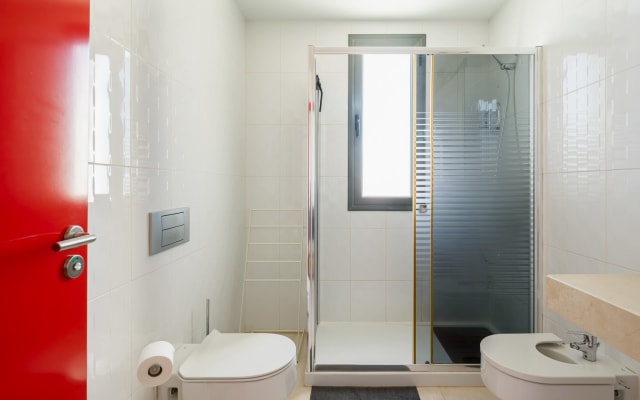 ASIA Room with Swimming Pool and GYM - Picture 8