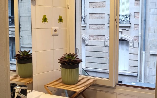 Charming studio in the heart of Les Batignolles - Picture 9