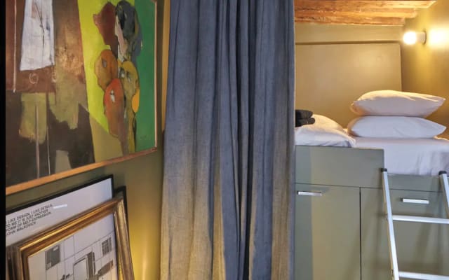 quiet apartment in le Marais