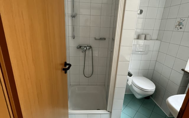 Bom quarto num ótimo apartamento!