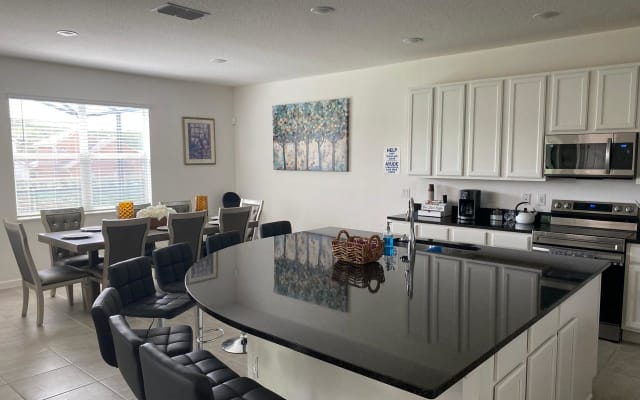 Hermosa Villa Vacacional cerca a los parques de Disney World Orlando.