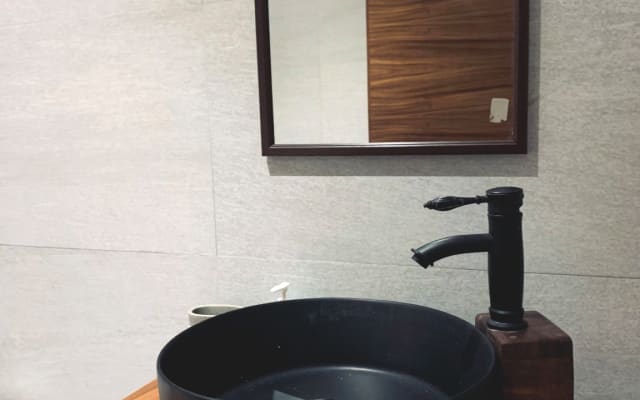 Studio de charme avec piscine à débordement sur le toit