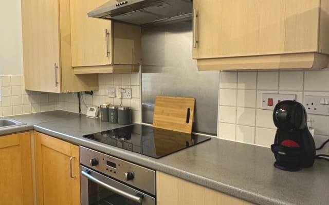 Stylish 2BR Apt - kurzen Spaziergang zum Stadtzentrum.