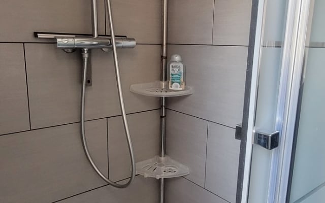 Quarto com casa de banho privativa a 45 minutos de Paris Montparnasse