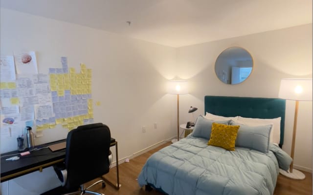 ¡Nueva habitación de apartamento renovada!