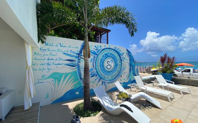 Chambre en bord de mer avec piscine à débordement à Philipsburg