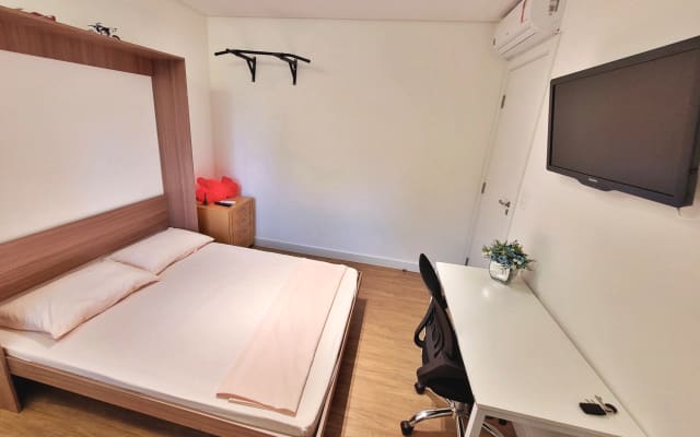 Camera in un appartamento a Itapema