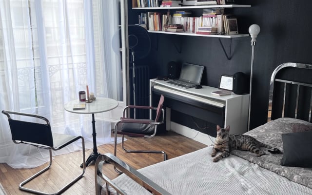 Partage d'un bel appartement à Montmartre