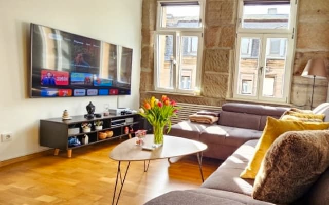 Renovierte Altbau Wohnung in der Innenstadt