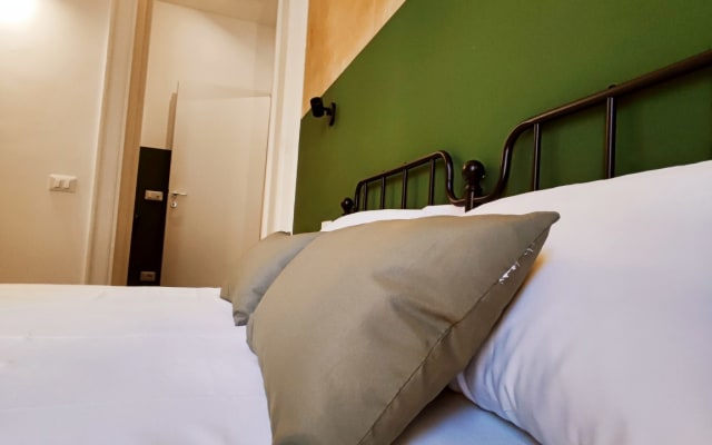 Donna Oliva Guest House, elegant rooms with private bathrooms in town.