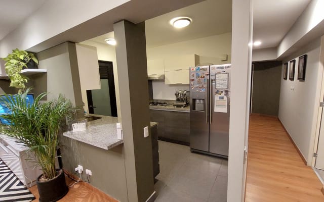 Quarto com casa de banho privativa em Jesús María, fronteira com San Isidro. - Foto 9