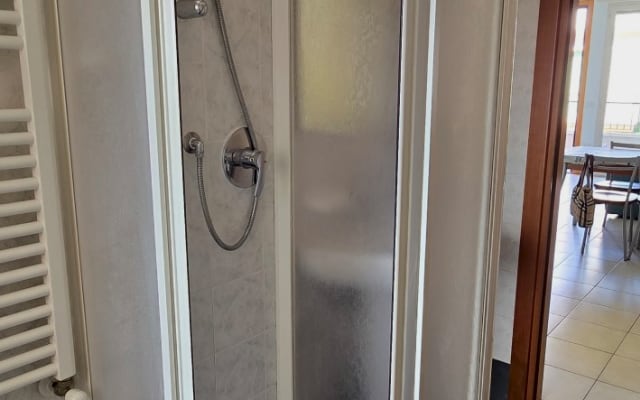Delightful apartment by the sea. Comfortable and lovingly cared for - Picture 7