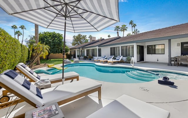 Resort Style House with Salt Water Pool, Spa, and Fire Pit -1 mo. min.