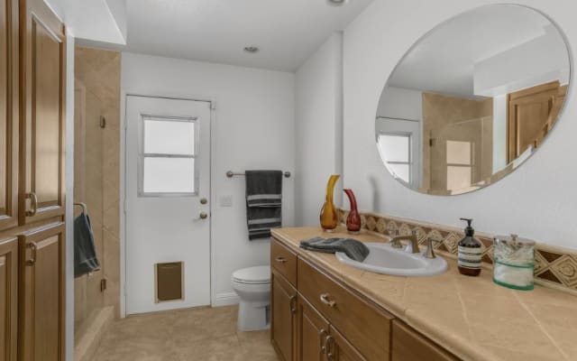 Resort Style House with Salt Water Pool, Spa, and Fire Pit -1 mo. min. - Picture 19