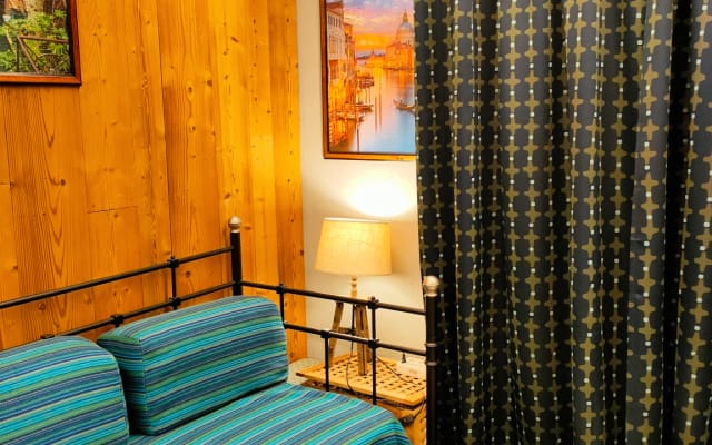 Room in apartment