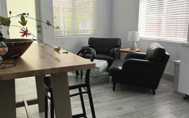 Edgar's listing on misterb&b - Dining
