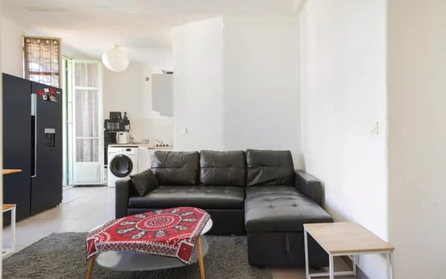 Lovely central room with A/C
 - Picture 7