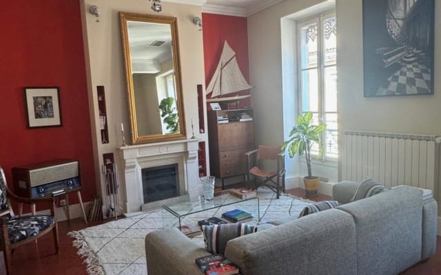 Apartamento com vista no coração do centro da cidade de Nîmes